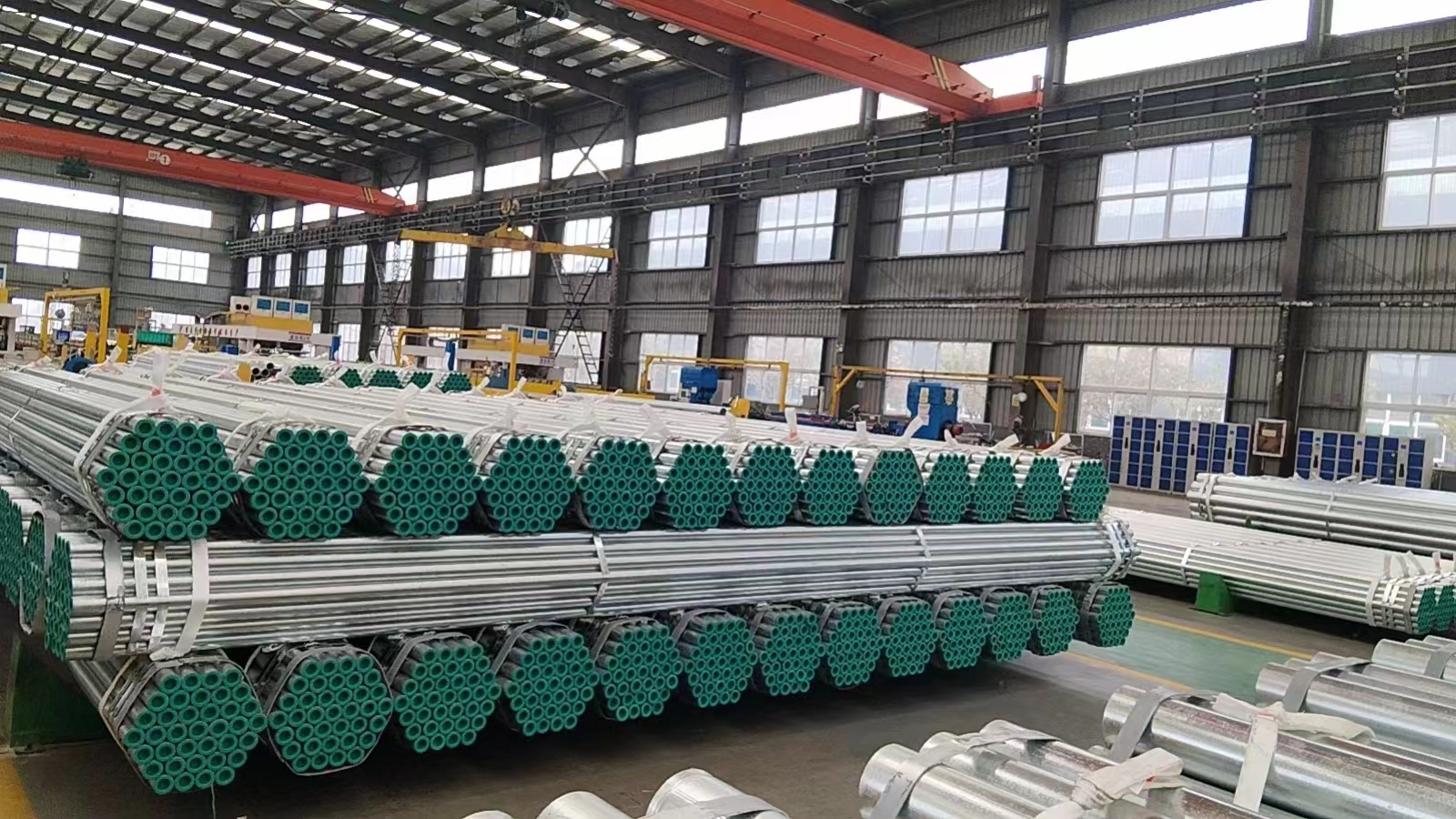 做溫室大棚用什么鋼管，怎么選擇大棚骨架用鍍鋅管？