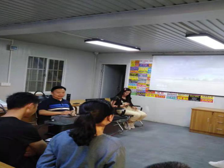 初夏，萬(wàn)源公司2季度大會(huì)圓滿成功友發(fā)鋼管大賣(mài)